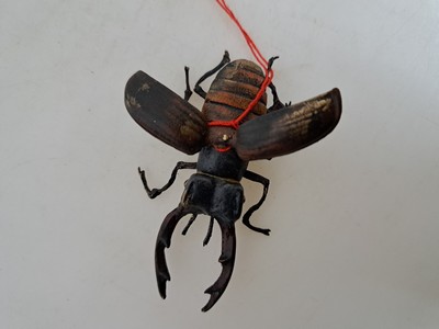 27040799a - Wiener Bronze, sign. Bergmann, Hirschkäfer, naturalistisch staffiert, L. ca. 7.5 cm