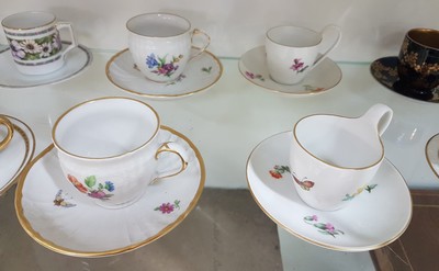 27040804b - 14 Mokkatassen, deutsch, 20. Jh., Porzellan, u.a.: 5 x KPM Berlin, Schwarzenhammer, ...