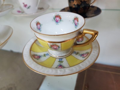 27040804f - 14 Mokkatassen, deutsch, 20. Jh., Porzellan, u.a.: 5 x KPM Berlin, Schwarzenhammer, ...