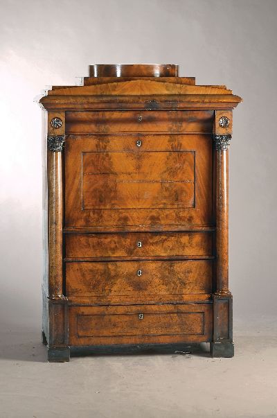 27040828a - Standsekretär, Biedermeier, wohl Berlin, um 1820/25, Pyramidenmahagonifurnier, ...