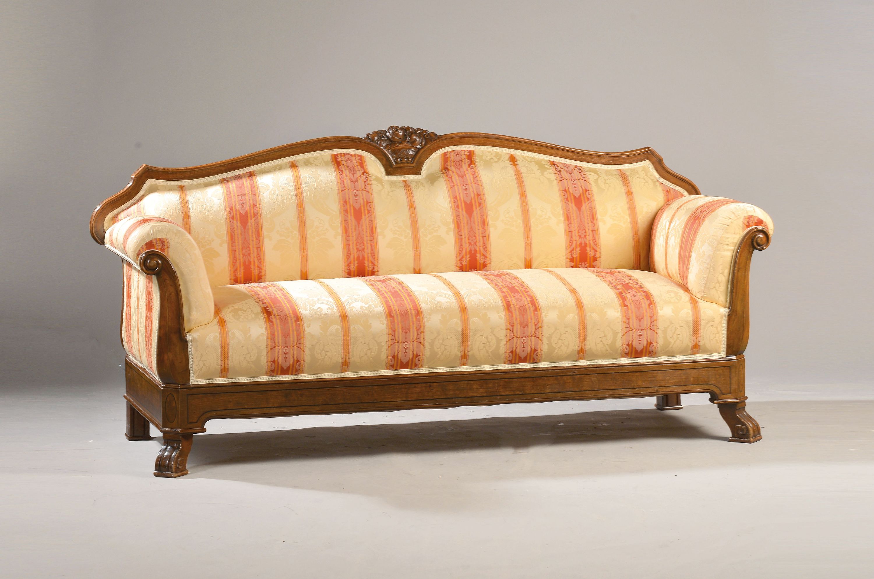 Image 27040959 - Biedermeier Sofa, um 1840, Nußbaum massiv, neu gepolstert und bezogen, Lehne mit ...