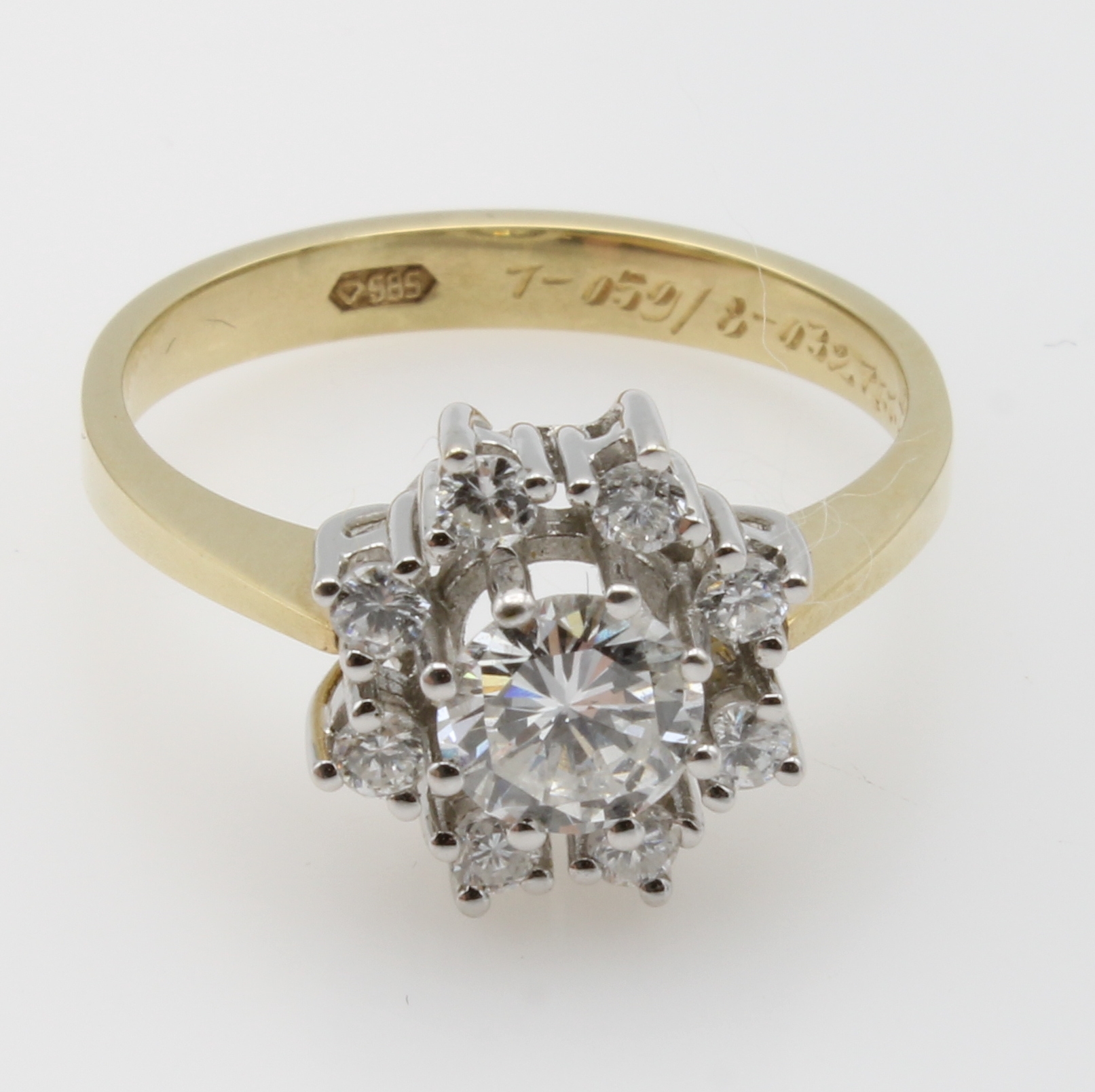 Image 27040968 - Ring mit Brillanten, GG/WG 585/000, Mittel- stein ca. 0.59 ct u. 8 Besatzbrill. zus. ca. ...