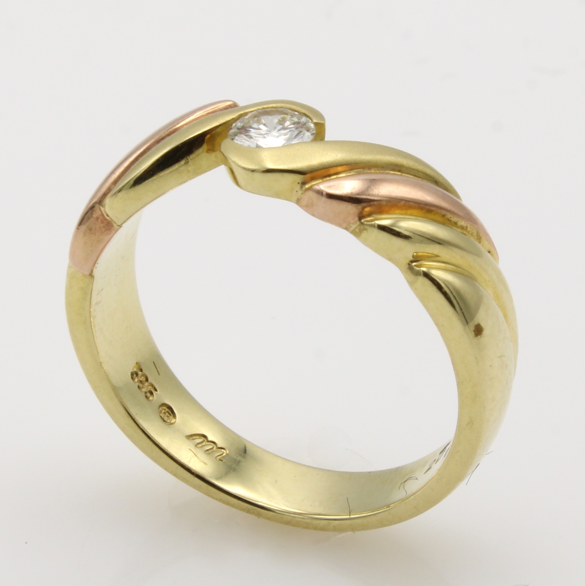 Image 27040985 - Ring mit Brillant, GG/RG 585/000, Brill. ca.0.20 ct Weiß/lupenrein, RW ca. 55 ...