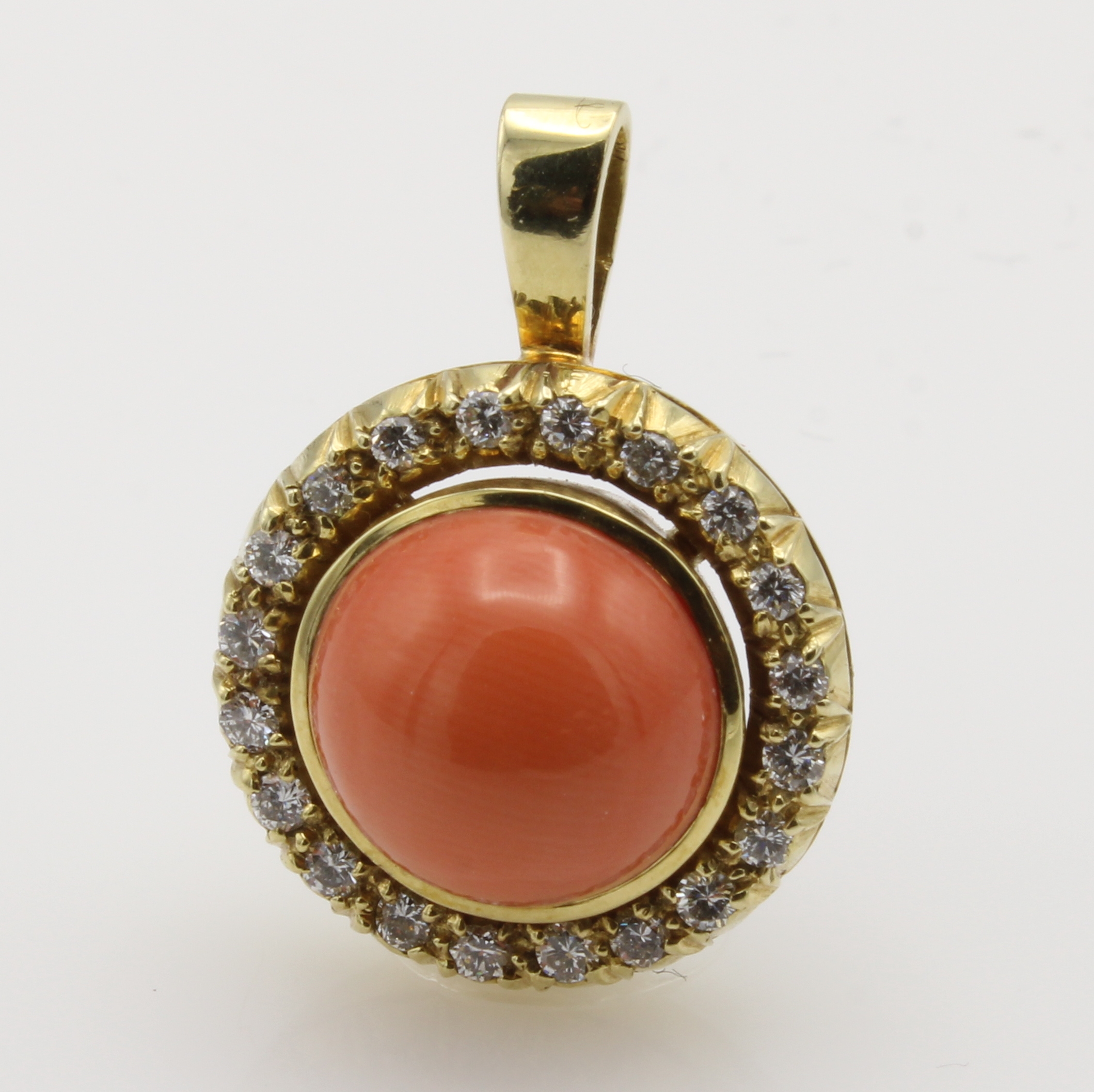 Image 27040987 - Anhänger mit Koralle und Brillanten, GG 585/000, Korallcabochon, Brill. zus. ca. 0.4 ct ...