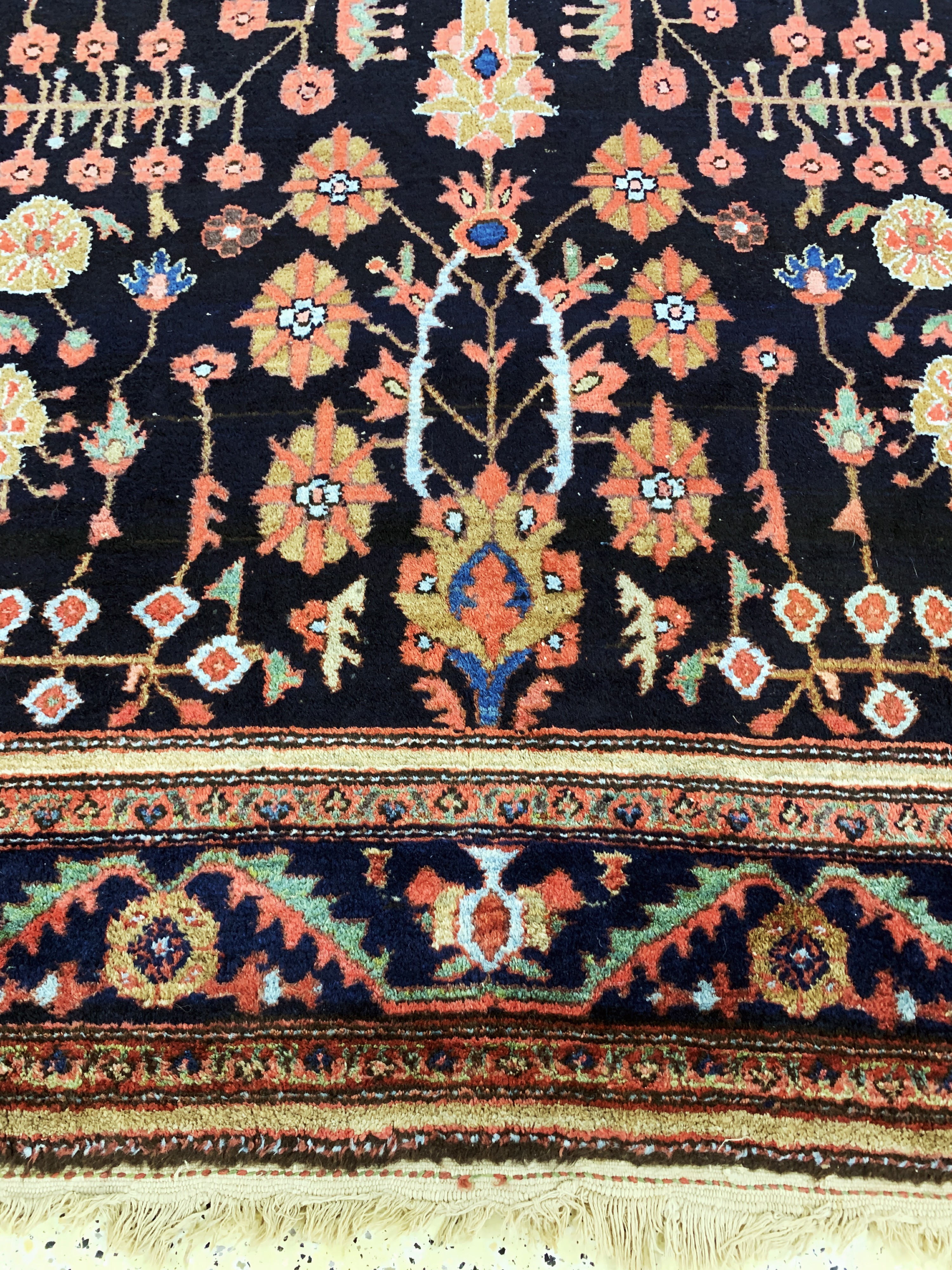 Detail g: Lilian alt, Persien, Anfang 20.Jhd, Wolle auf Baumwolle, ca. 354 x 209 cm, EHZ: 2