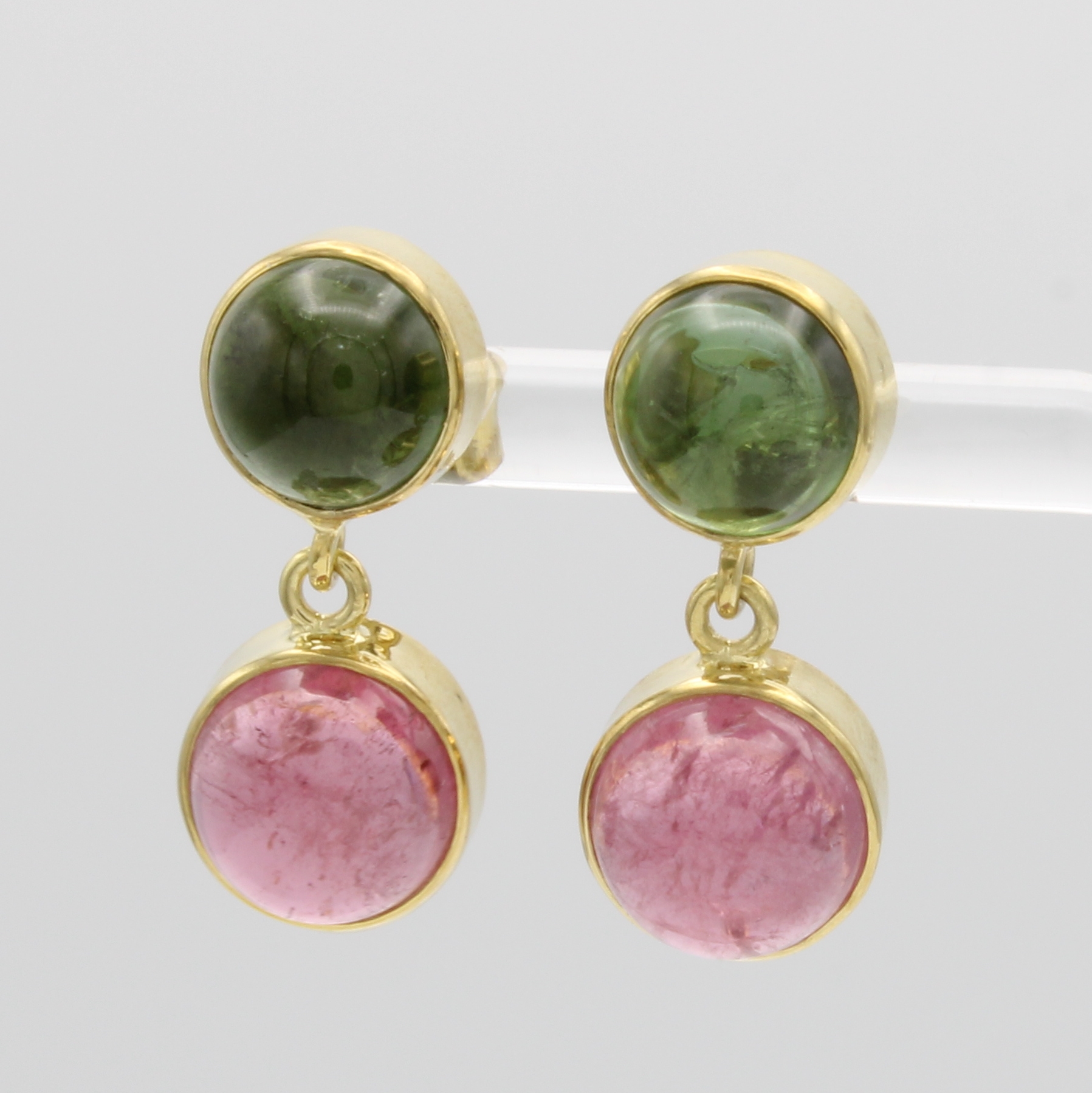 Image 27041024 - Paar Ohrstecker mit Turmalinen, GG 585/000, runde, grüne u. rosa Turmalincabochons zus. ...