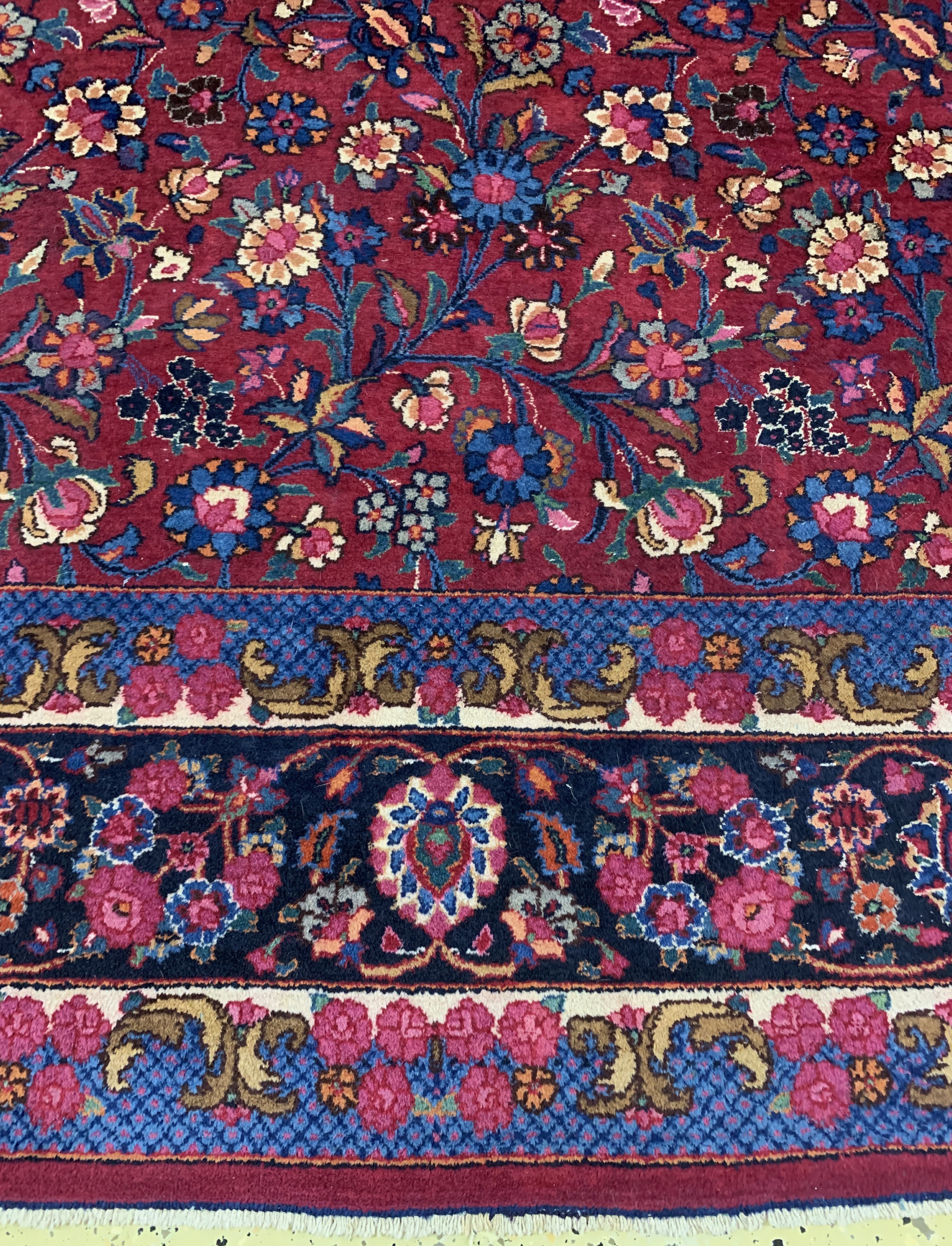 Detail b: Mesched signiert, Persien, Mitte 20.Jhd, Wolle auf Baumwolle, ca. 350 x 256 cm, EHZ: 2