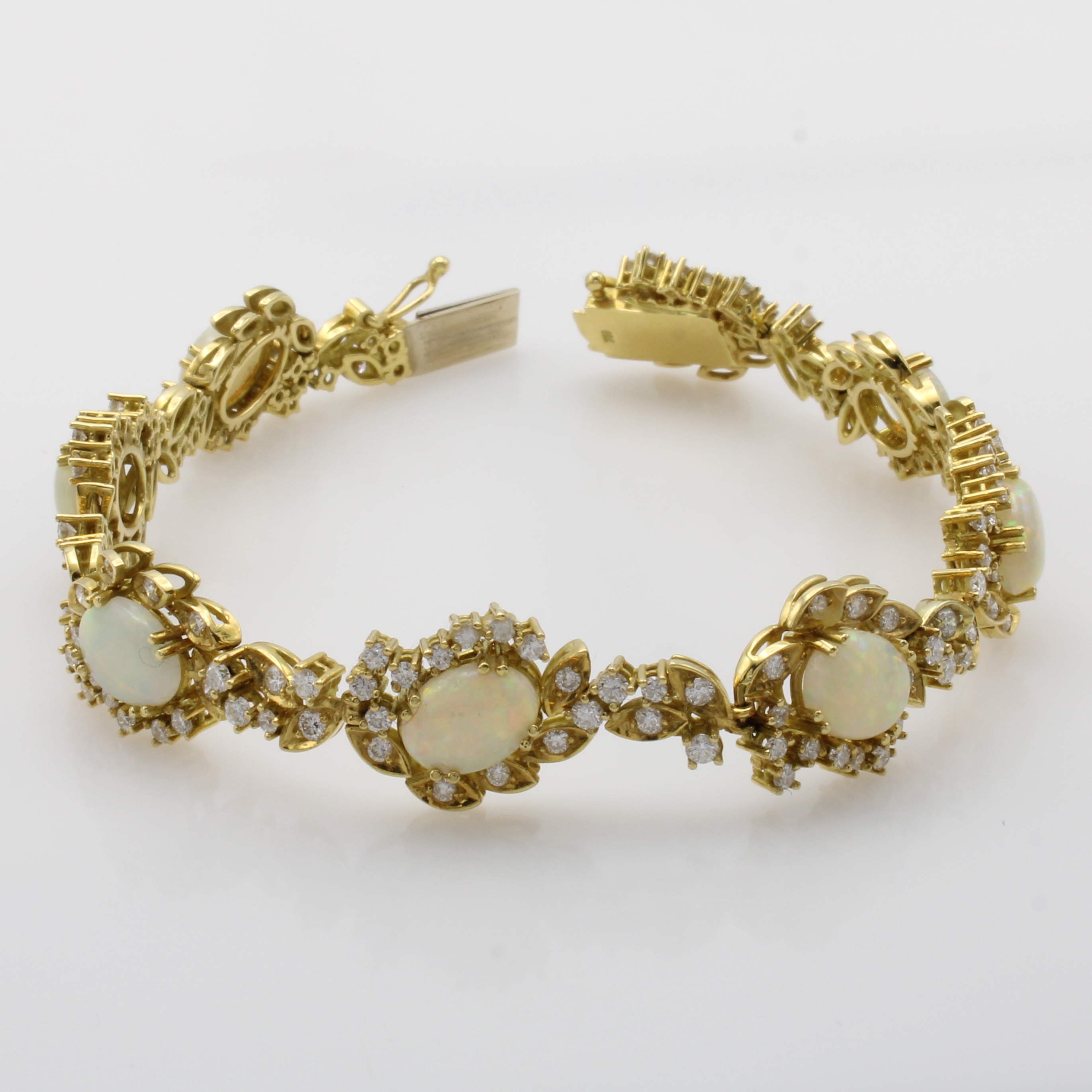 Image 27041050 - Armband mit Opalen und Brillanten, GG 750/ 000, ovale Opale zus. ca. 9.49 ct, Brill. ...