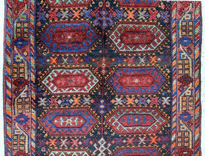 27041020b - Kordi alt, Persien, Mitte 20.Jhd, Wolle aufBaumwolle, ca. 308 x 142 cm, EHZ: 2 ...