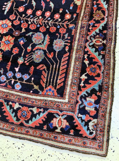 27041023a - Lilian alt, Persien, Anfang 20.Jhd, Wolle auf Baumwolle, ca. 354 x 209 cm, EHZ: 2 ...