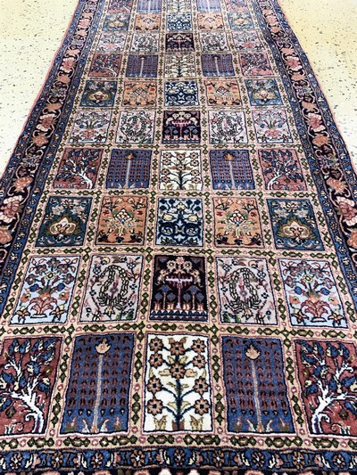 27041031c - Bidjar fein, Persien, Ende 20.Jhd, Korkwolle mit Seide, ca. 207 x 75 cm, EHZ: 2 ...