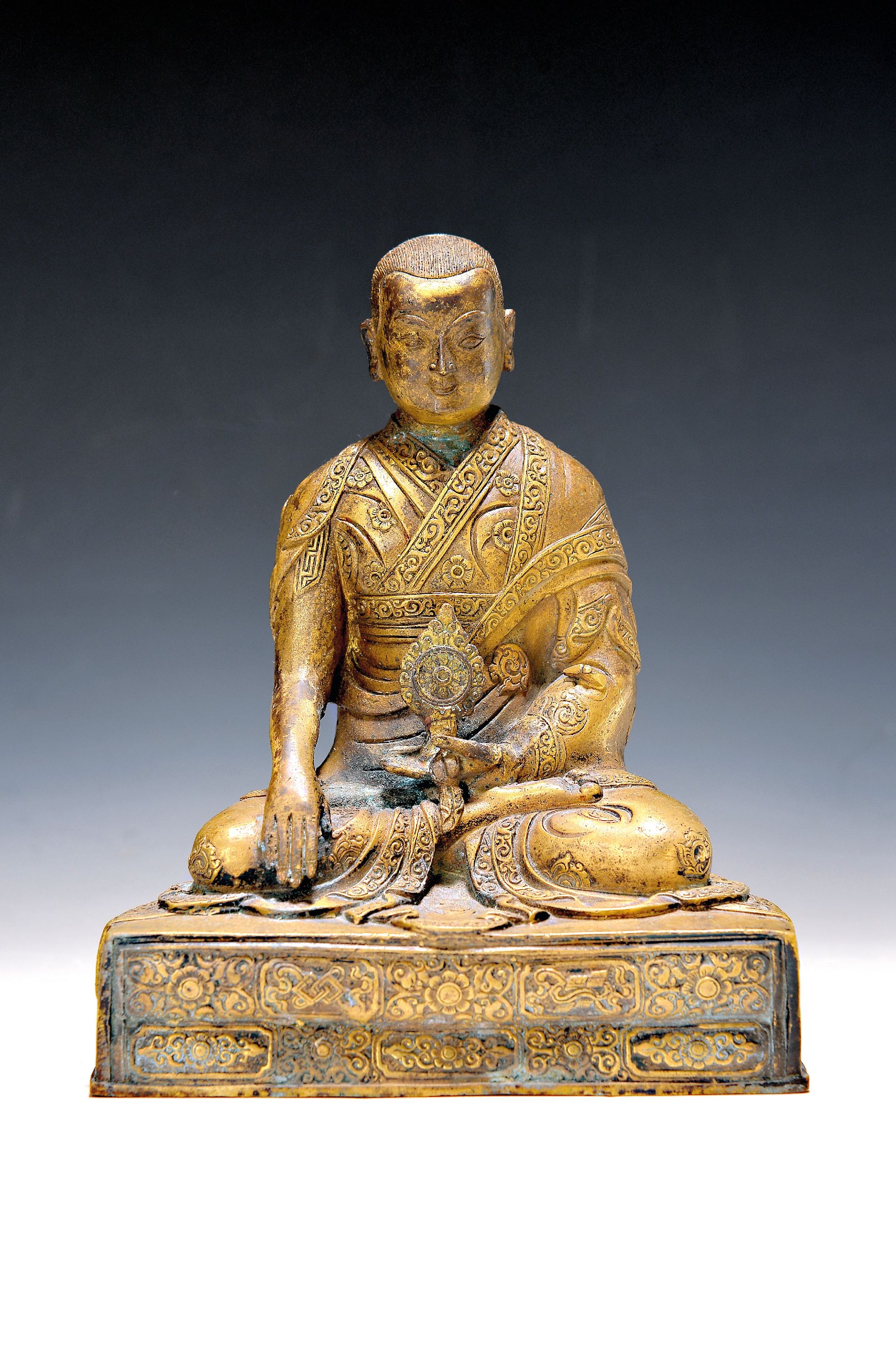 Image 27041146 - Bronzefigur, sitzender Lama, Tibet, um 1900, Bronze, reich verzierter Thron, Lotus bzw. ...