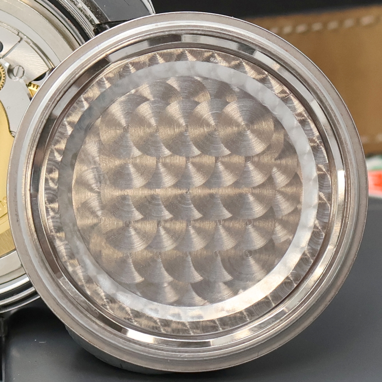 Detail h: TAG HEUER Armbandchronograph Carrera Referenz CV2111, Automatik, Edelstahlgeh. inkl. orig. Lederband m. orig. Faltschl., Boden verschr., schwarzes ...