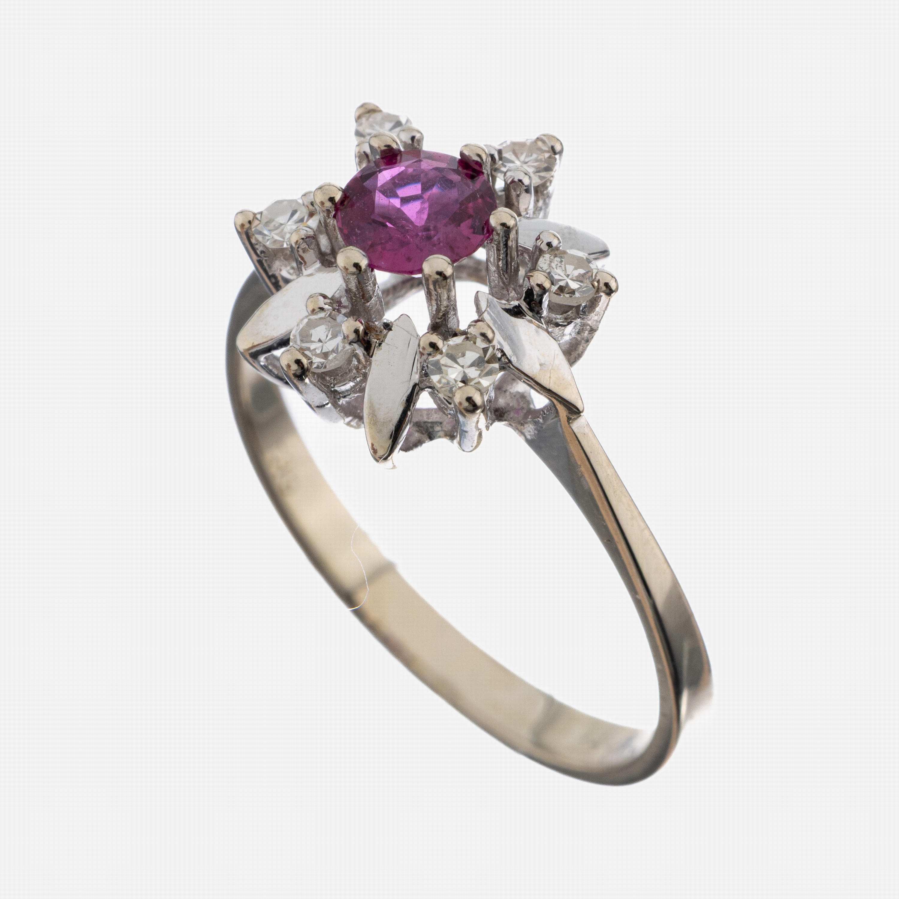 Image 27041283 - 14 kt Gold Rubin-Diamant-Ring, WG 585/000, rundfacett. Rubin ca. 0.23 ct, 6 ...