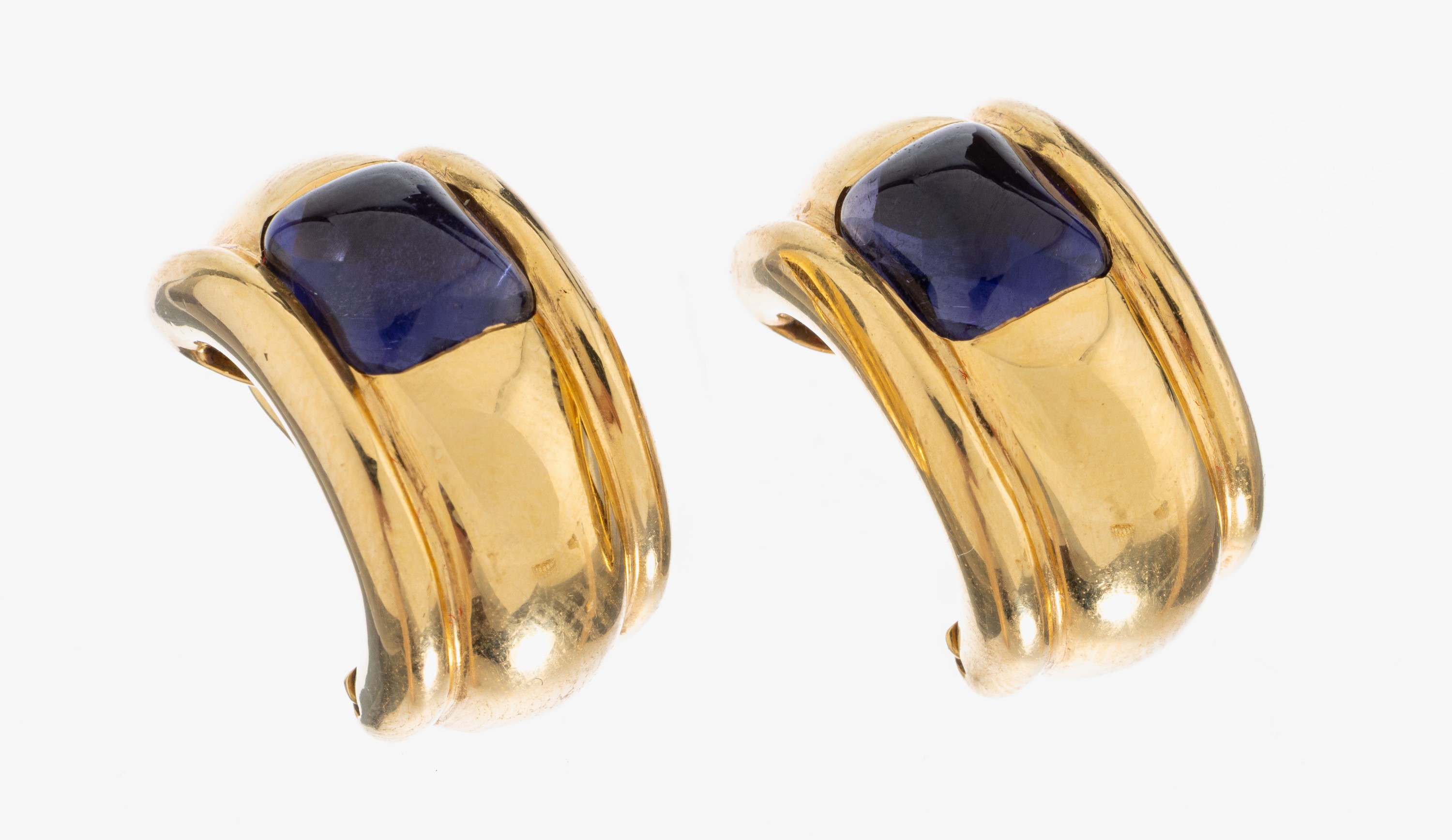 Image 27041609 - Pair of 18 kt gold iolite-half ear hoops , YG 750/000, 2 iolite-cabochons total approx. ...