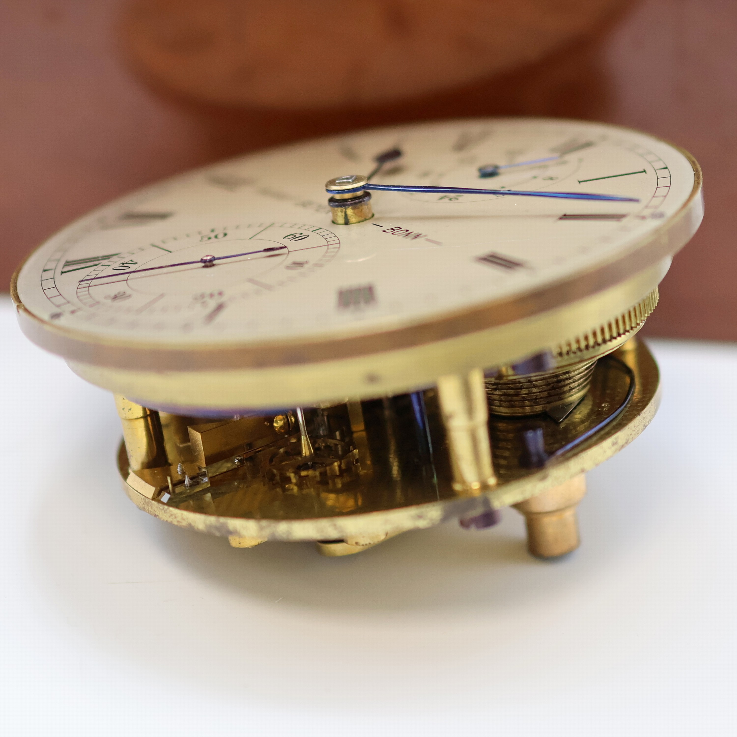 Detail h: E. DENT & Co / Rudolf Bayer, Bonn Marinechronometer mit Transportbox, England/Deutschland um 1900, 3-tlg. Mahagoni-Box im typischen Dent-Design, ...