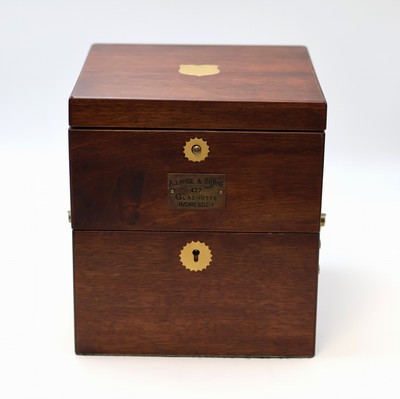 27041613b - A. LANGE & SÖHNE frühes Marinechronometer Nr. 427 in späterer Holzkiste, Deutschland ...