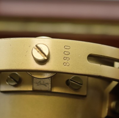 27041632h - GUB Marinechronometer Nr. 2972 im späteren Gehäuse/Holzkasten, DDR um 1955, 2-tlg. ...