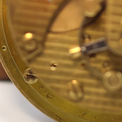 27041635d - GUB Glashütte Marinechronometer im späteren Gehäuse/Kasten, DDR um 1960, 2-tlg. ...