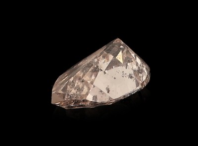 27041644b - Loser Diamant-Tropfen 0.53 ct Natural Fancy Pinkish Brown, GIA Zertifikat