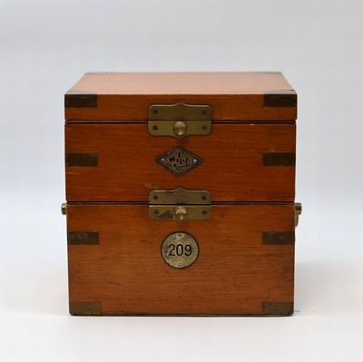 27041653b - 1. Moskauer Uhrenfabrik Nummer 209 frühes Marinechronometer, UDSSR um 1952, 3-tlg. ...