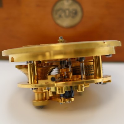 27041653g - 1. Moskauer Uhrenfabrik Nummer 209 frühes Marinechronometer, UDSSR um 1952, 3-tlg. ...