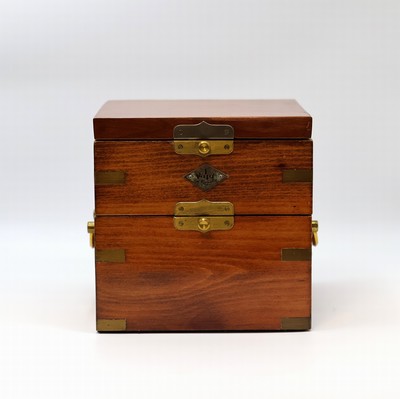 27041656b - 1. Moskauer Uhrenfabrik Marinechronometer auf Regulator-Zifferblatt später umgebaut, ...