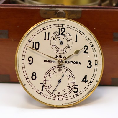 27041661d - 1. Moscow Watch Factory ship´s chronometer no. 2422 of the tanker ´Leninsk´, USSR around ...