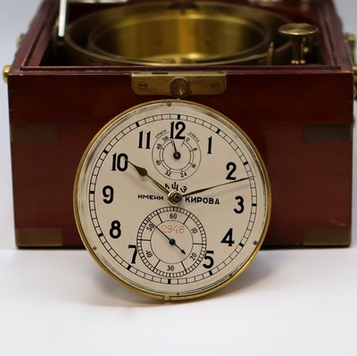 27041665d - 1. Moskauer Uhrenfabrik Marinechronometer, UDSSR um 1958, 3-tlg. Holzbox, seitl. ...