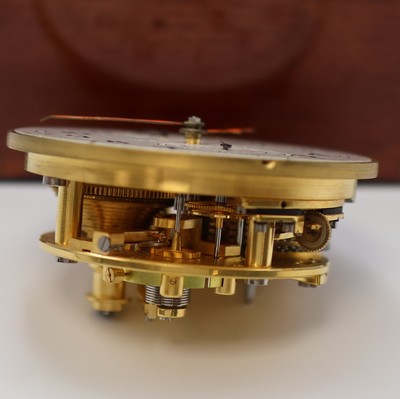 27041668h - 1. Moskauer Uhrenfabrik Marinechronometer Nr. 23996, UDSSR um 1977, 3-tlg. Holzbox, ...