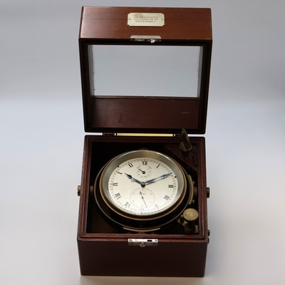 Image THOMAS MERCER Marinechronometer mit Transportbox, England um 1950, vergl., 2- tlg. ...