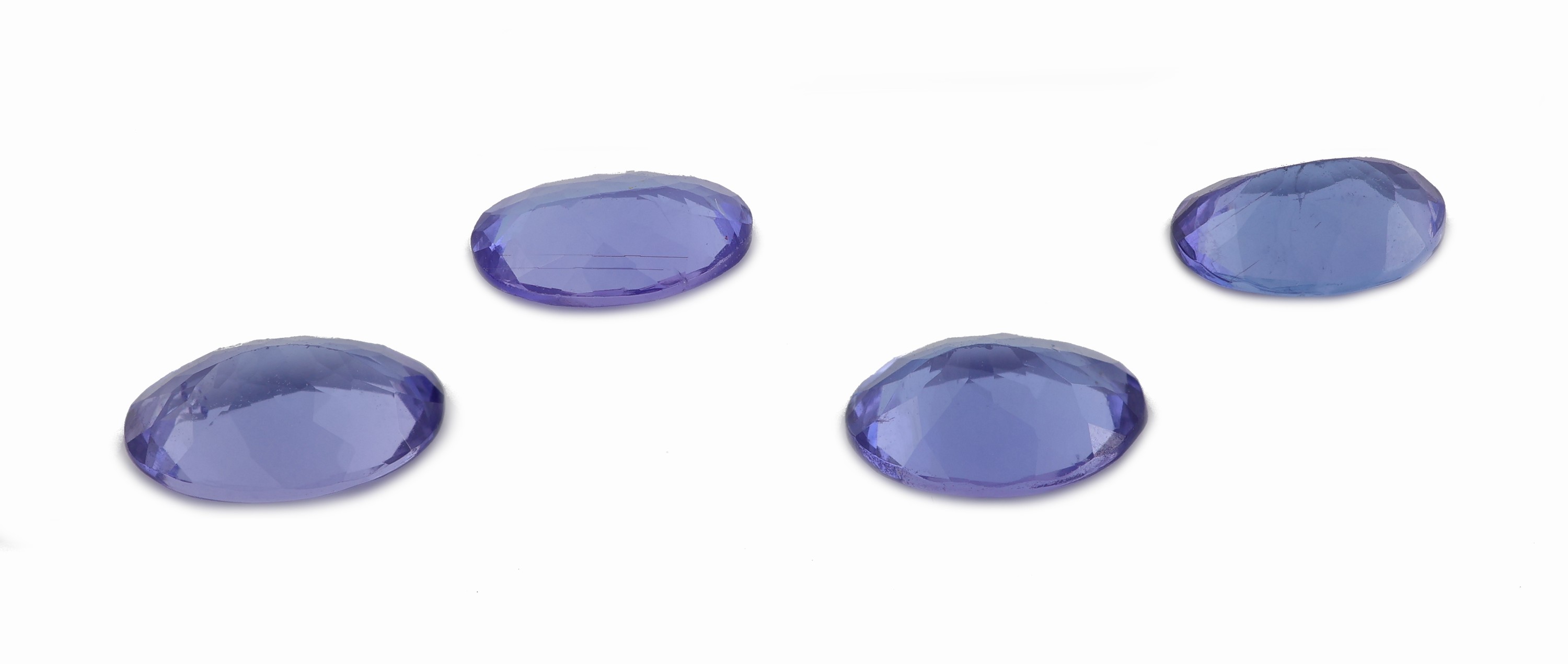 Detail a: Lot 4 lose Tansanite, zus. ca. 2.68 ct, ovalfacett.