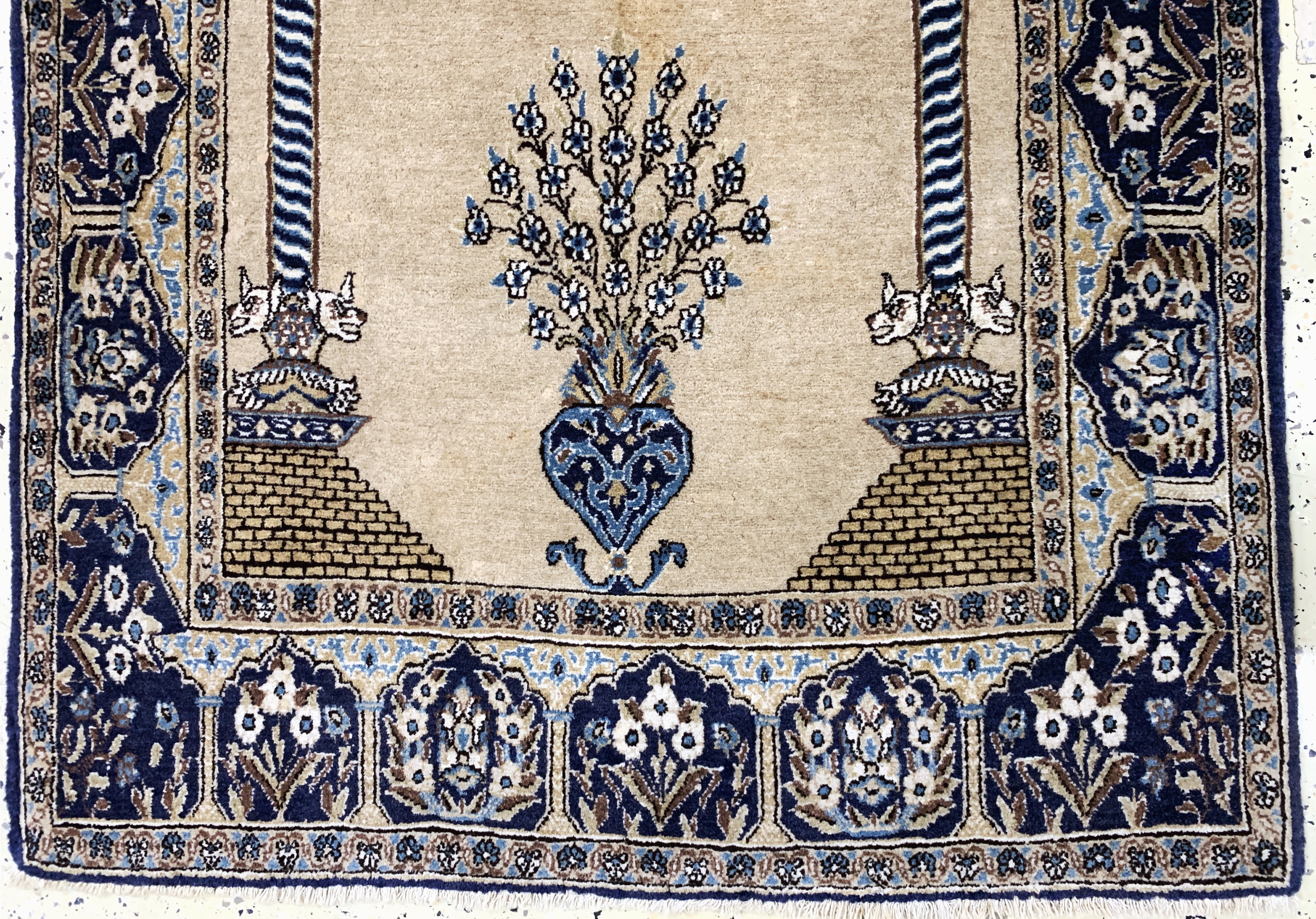 Detail f: 2 Lots Esfahan fein Persien, Mitte 20.Jhd, Korkwolle auf Seide, ca. 182 x 109 cm, EHZ: 2(fleckig & Abrasch), Ghom, Persien, Wolle aufBaumwolle, ca. ...