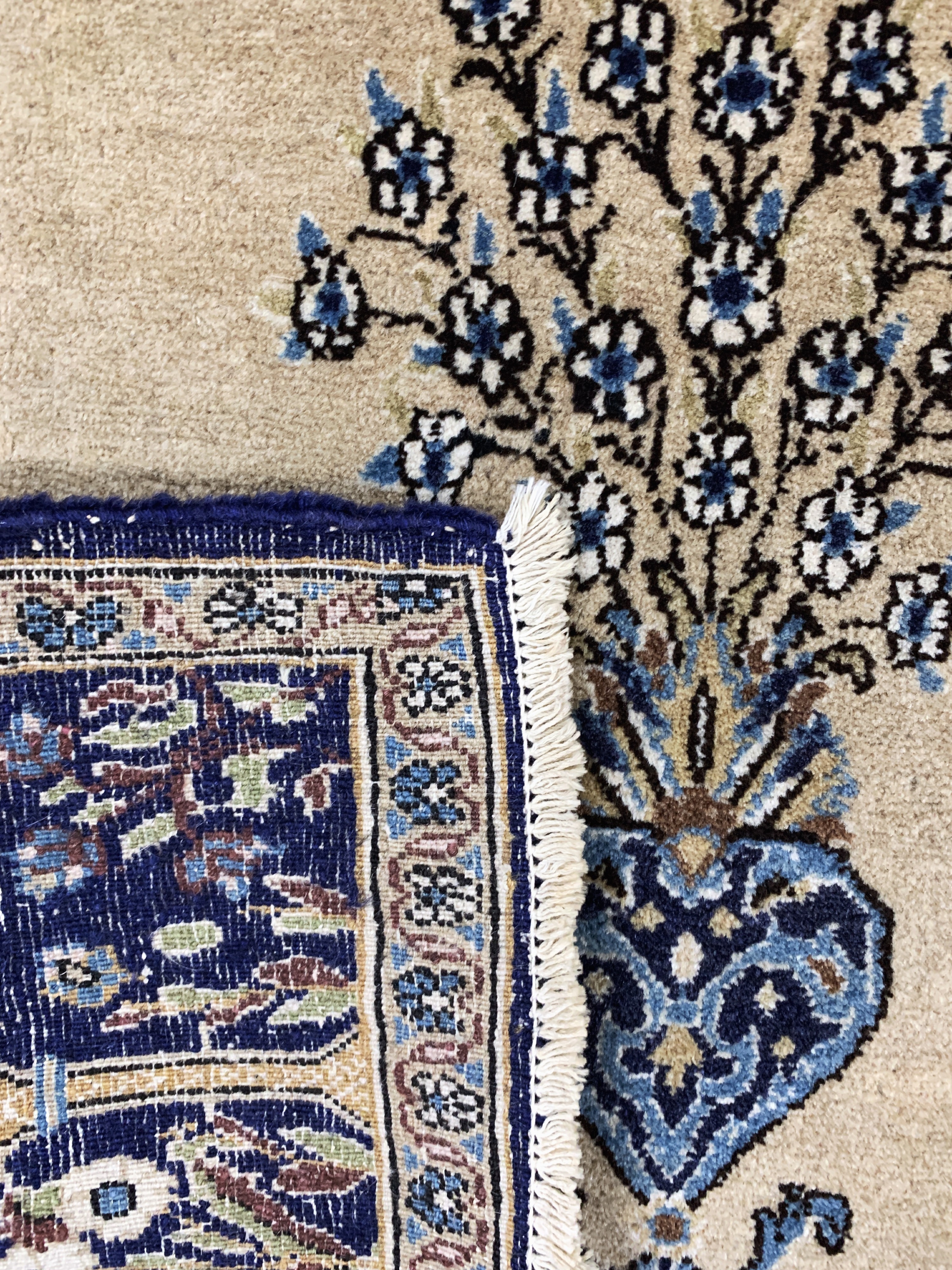Detail h: 2 Lots Esfahan fein Persien, Mitte 20.Jhd, Korkwolle auf Seide, ca. 182 x 109 cm, EHZ: 2(fleckig & Abrasch), Ghom, Persien, Wolle aufBaumwolle, ca. ...