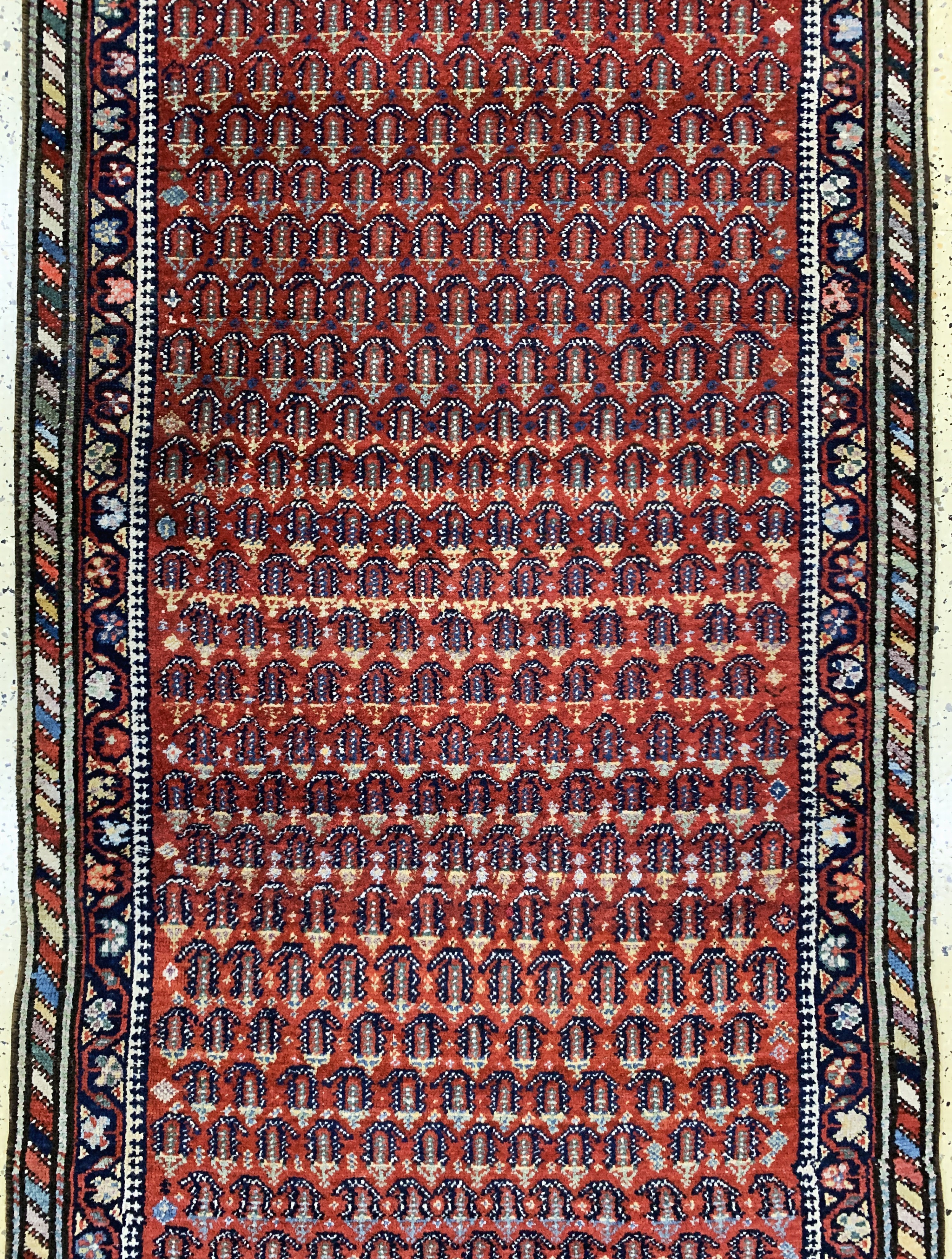 Detail c: Shahsawan antik, Persien, um 1900, Wolle auf Baumwolle, ca. 370 x 106 cm, EHZ: 2