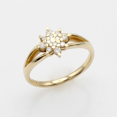 27041814a - Ring mit Brillanten, GG 585/000, geteilte Ringschiene, Ringkopf blütenförmig, 12 ...