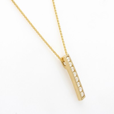 27041821a - Anhänger mit Brillanten an Kette, GG 585/000, stabförm. Anh. bes. m. 8 Brill. zus. ca. ...