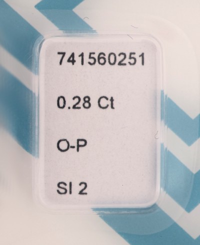 27041880a - Loser Brillant, 0.28 ct Getönt(O-P)/si2, eingeschweißt, mit IGI-Expertise Schätzpreis: ...