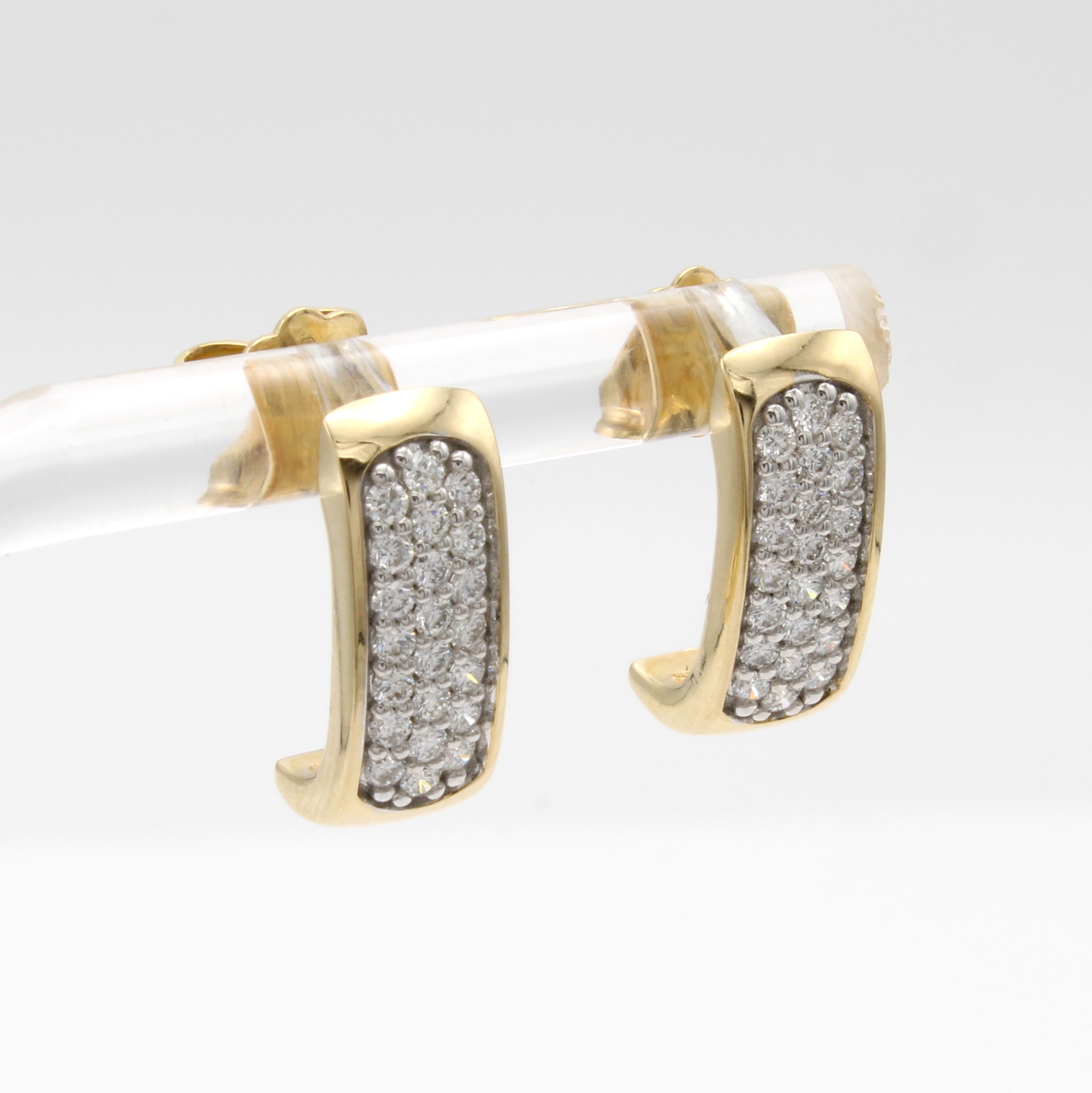 Image 27041986 - Paar Steckcreolen mit Brillanten, GG 585/000, 44 Brill. zus. ca. 0.50 ct Weiß/si ...