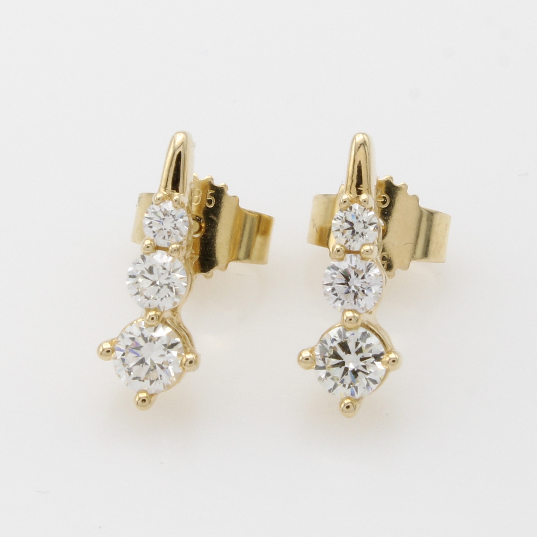 Image 27042009 - Paar Ohrstecker mit Brillanten, GG 585/000, 6 Brill. in Krappenfassungen zus. ca. 0.50 ...