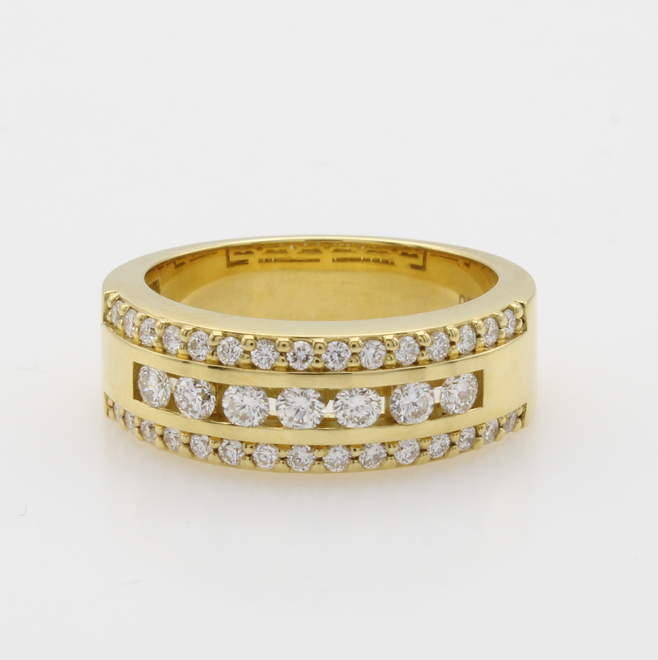 Image 27042011 - Ring mit Brillanten, GG 750/000, Brill. in 3 Reihen gef. (mittig in Kanalfassung) zus. ...