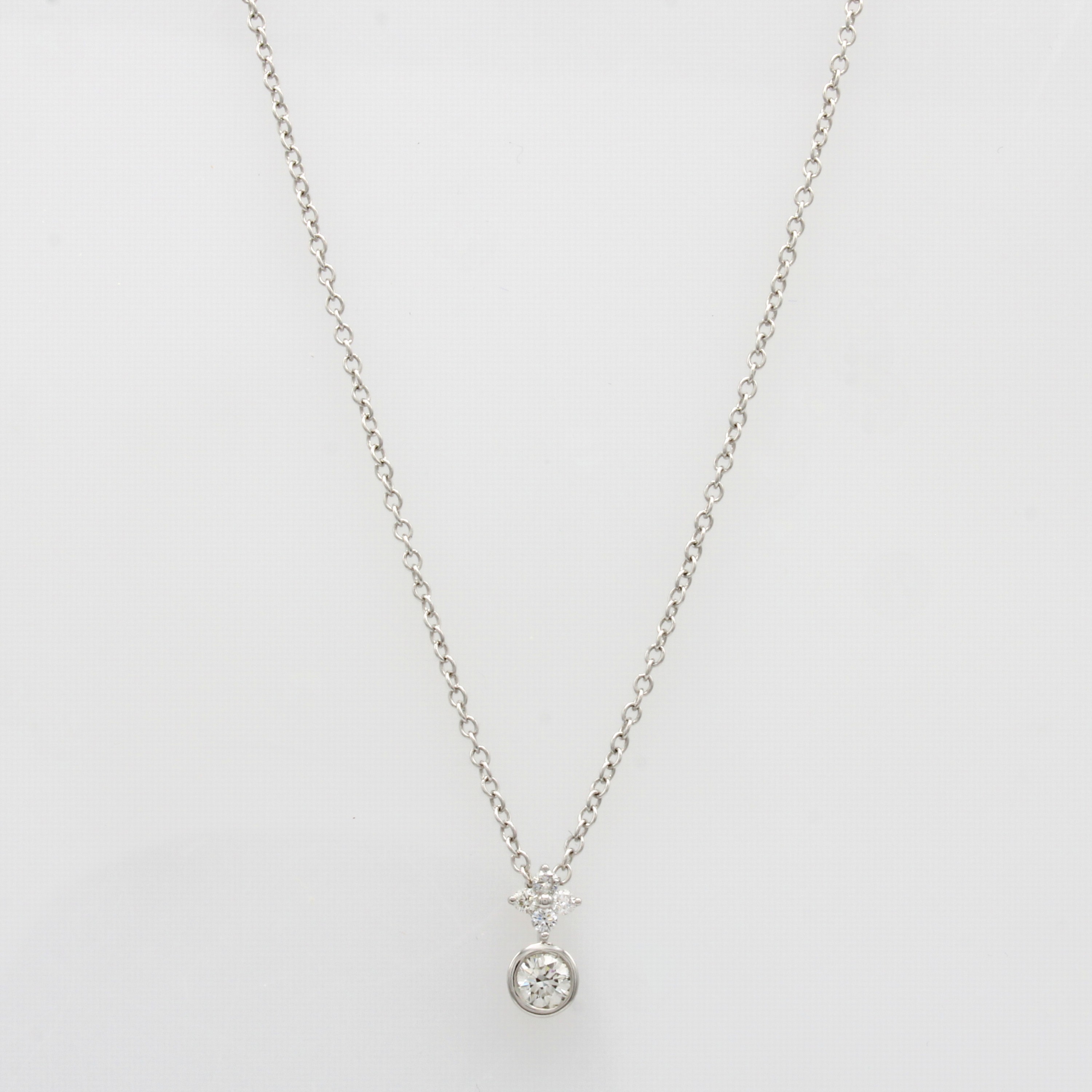 Image 27042061 - Anhänger mit Brillanten an Kette, WG 585/000, Solitär u. 4 Besatzbrill. zus. ca. 0.25 ...