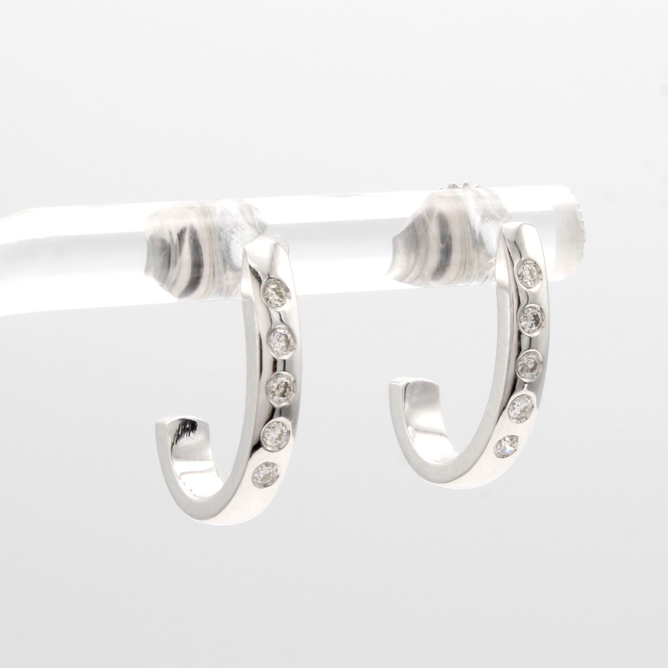 Image 27042079 - Paar Steckcreolen mit Brillanten, WG 585/000, 10 Brill. zus. ca. 0.12 ct Weiß/p ...