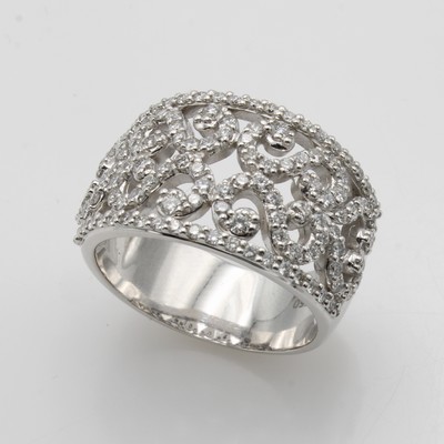 27042066a - Ring mit Diamanten, WG 750/000, Diam. z.T. in florale Elemente gef. zus. ca. 0.85 ct ...