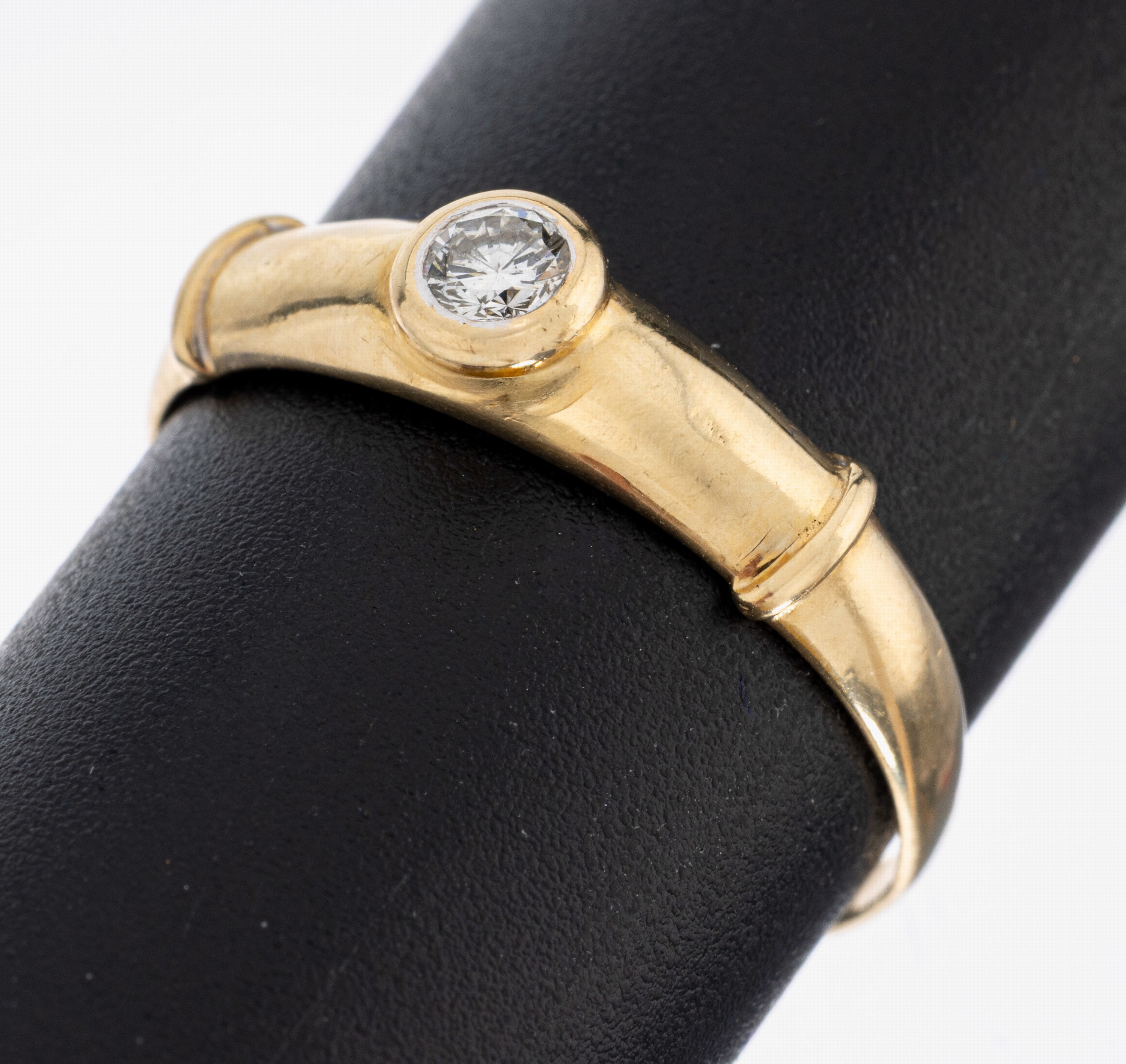 Image 27042100 - 14 kt Gold Brillant-Ring, GG 585/000, Brillant ca. 0.10 ct Weiß/si, RW 57, ca. 1.4 g