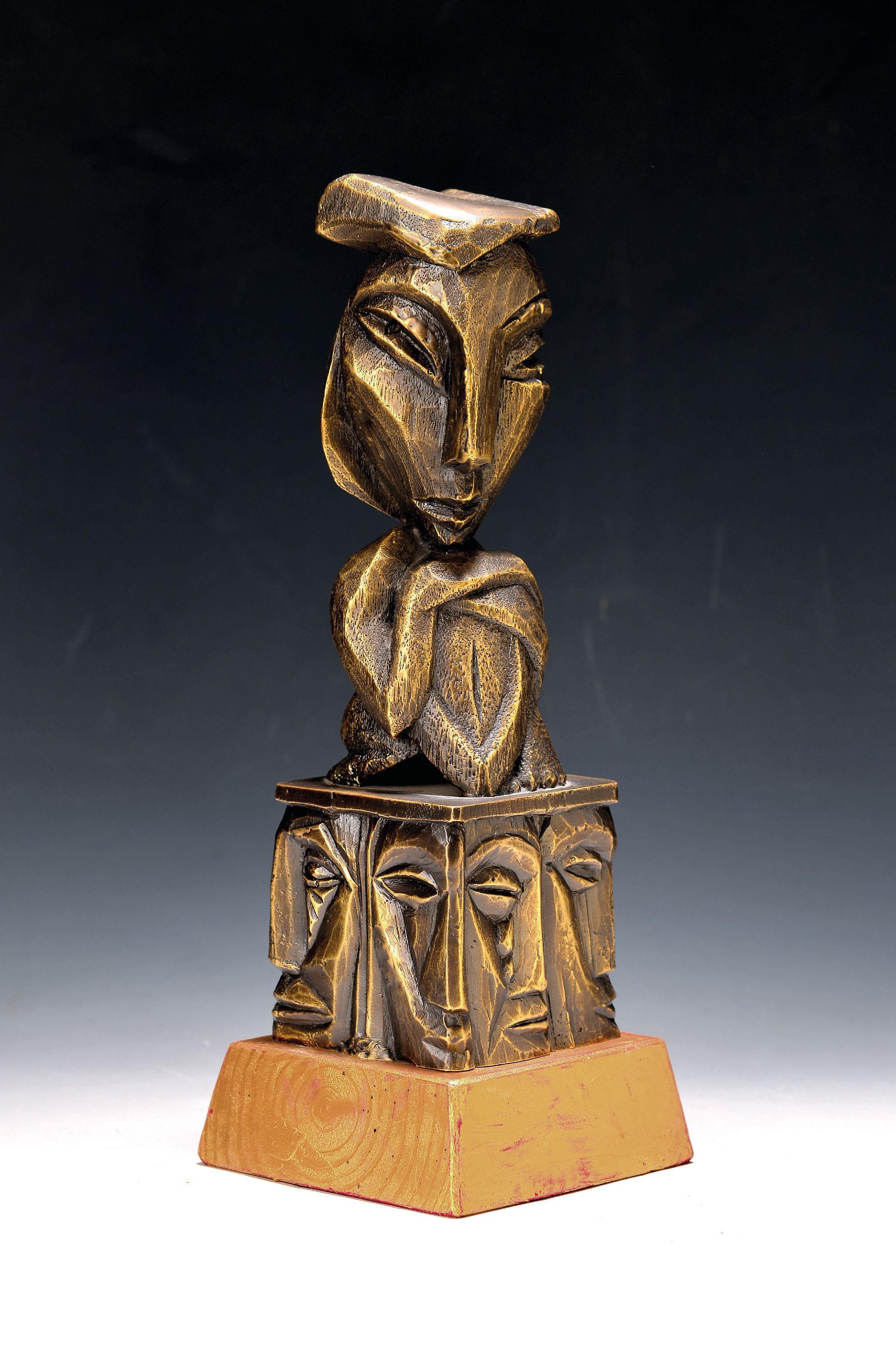 Image 27042145 - Gottfried Bräunling, geb. 1947, Umworben, Bronzeskulptur von 2005, signiert, num. 2/5, ...