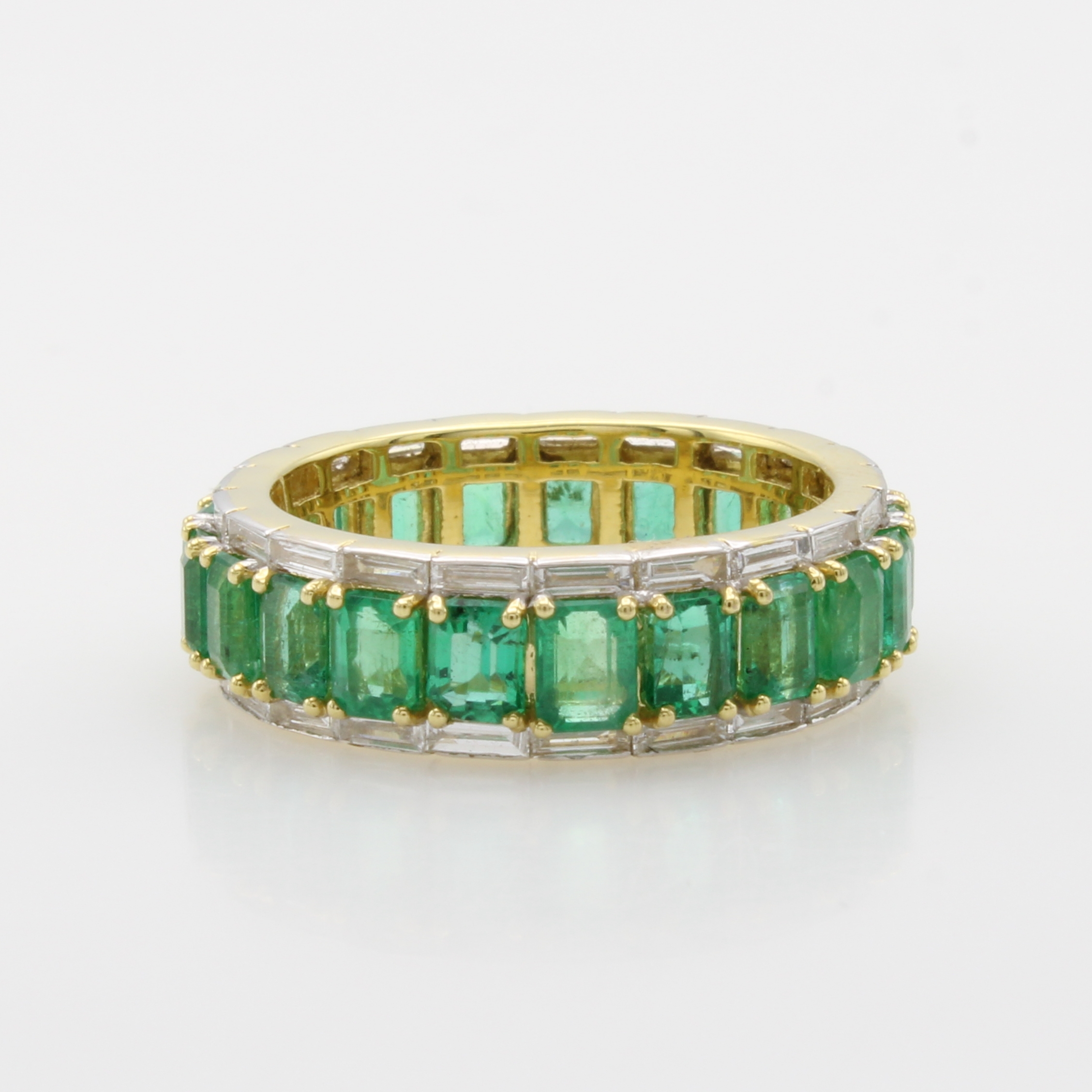 Image 27042168 - Memoryring mit Smaragden und Diamanten, GG 750/000, viereck. Smaragde zus. ca. 4.51 ct, ...