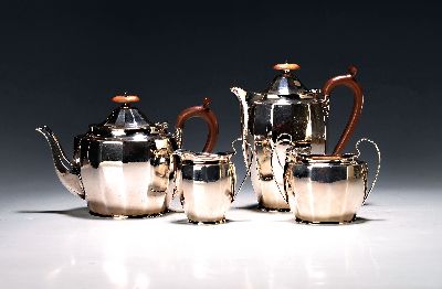 Image Kaffee- oder Teeset, England, um 1930, Metall versilbert (hard soldered), Empirestil, ...