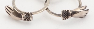 27042123b - Biedermeier Ring, um 1840, Silber gepr., 3 einzelne Ringe, Treuhandsymbolik mit Herz, ...