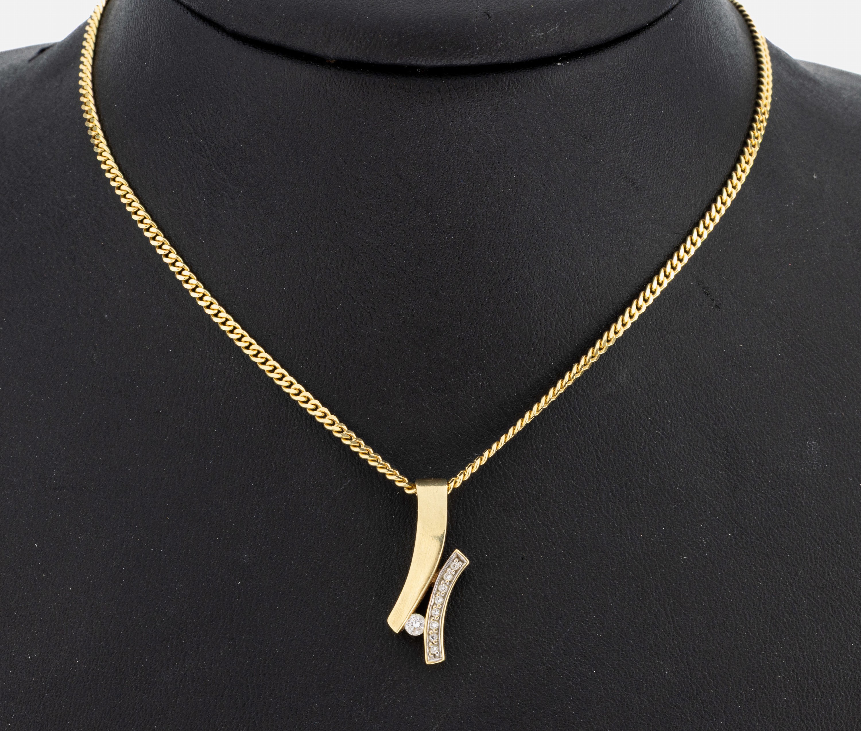 Image 27042240 - 14 kt Gold Brillant-Anhänger, GG 585/000, geschwungen, Brillant ca. 0.06 ct Weiß/si, ...